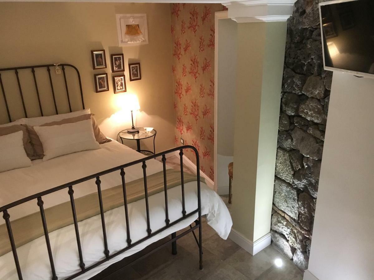 Apartament Dimora Del Papa Katania Zewnętrze zdjęcie